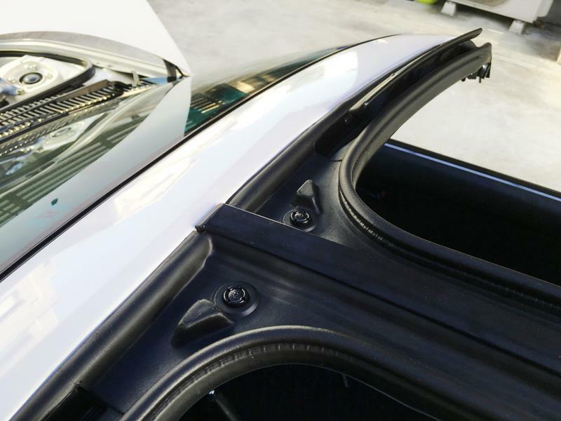 TOYOTA MR2 SW20 91-95 Genuine T-Bar Roof Weather Strip Side Rail Left Side OEM