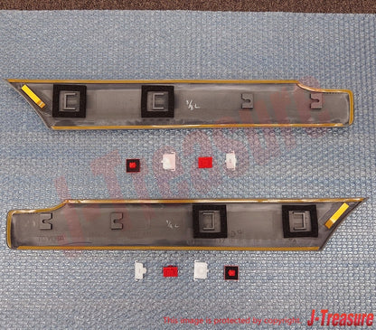 TOYOTA LAND CRUISER UZJ100 98-04 Genuine Quarter Outside Moulding RH & LH Set