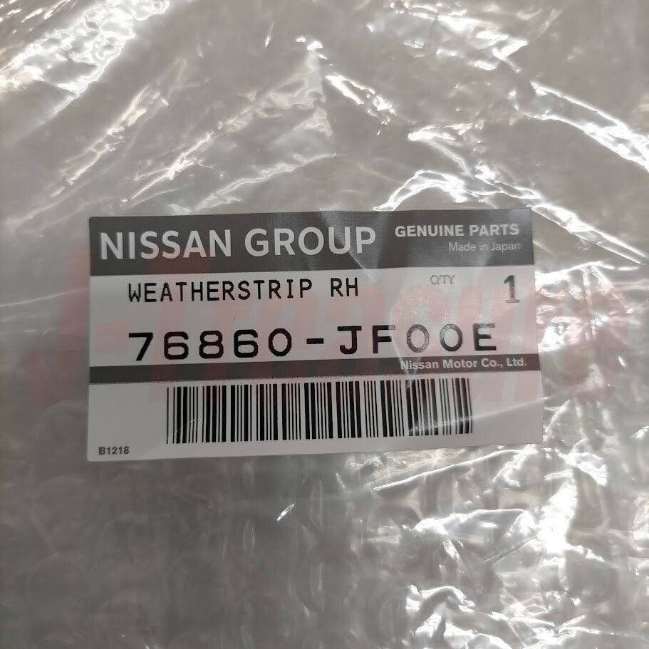 NISSAN GT-R R35 2009-2021 Genuine Body Side Weatherstrip Seal RH 76860-JF00E OEM