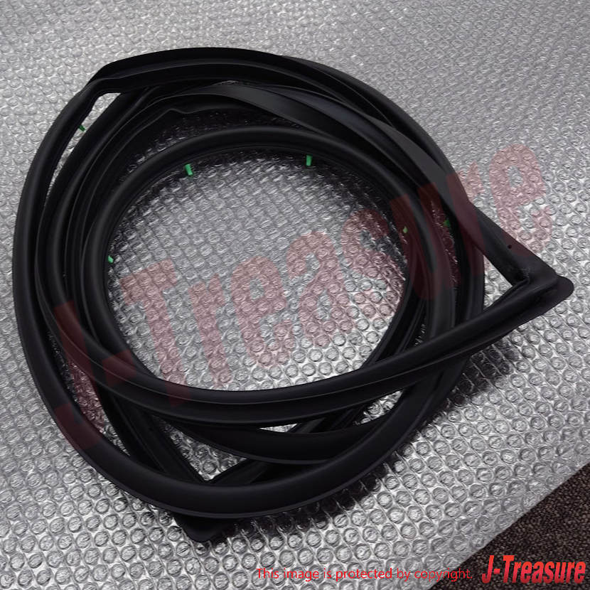 TOYOTA LAND CRUISER KZJ78 Genuine Rear Door Weatherstrip LH 67872-60030 OEM