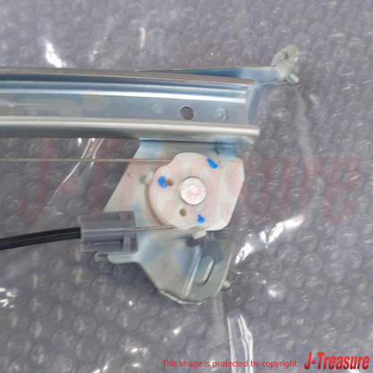 TOYOTA MARK2 JZX90 94-96 Genuine F/Door Window Regulator RH 69801-22151 OEM