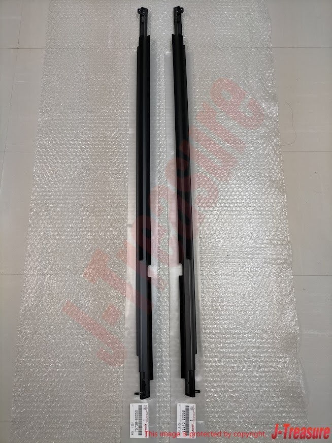 TOYOTA LAND CRUISER 08-15 Genuine Front Door Belt Molding Rear RH & LH Set OEM