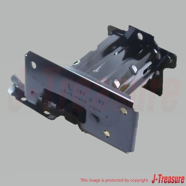 NISSAN ROGUE T32J 2016-2020 Genuine Front Bumper Stay Right 62210-4CL1A OEM