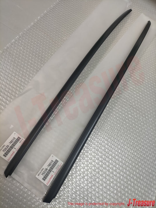 LEXUS CT200h ZWA10 11-17 Genuine Outside Windshield Moulding RH & LH Set OEM