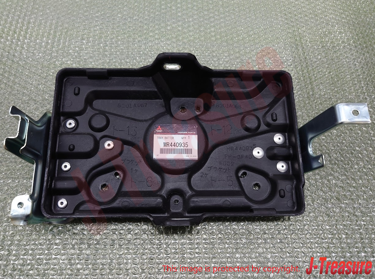 MITSUBISHI MONTERO PAJERO V6#W V7#W 01-06 Genuine Battery Tray MR440935 OEM