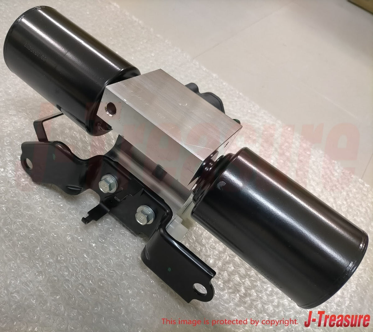 TOYOTA Genuine Stabilizer Control Housing Assy with Accumulator 48006-60031 OEM