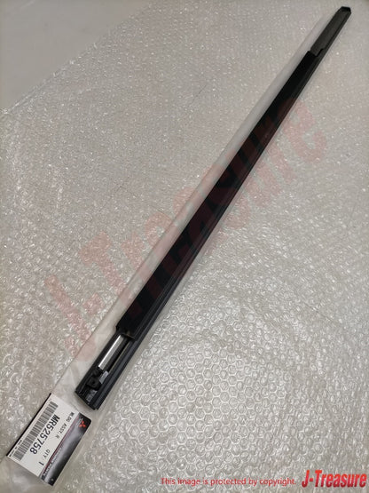 MITSUBISHI LANCER Evolution 7/8/9 Genuine Rear Door Molding RH & LH Set OEM