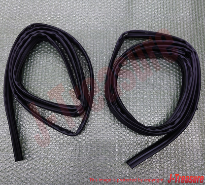 TOYOTA LAND CRUISER HZJ70V Genuine Quarter Window Run RH & LH Set OEM