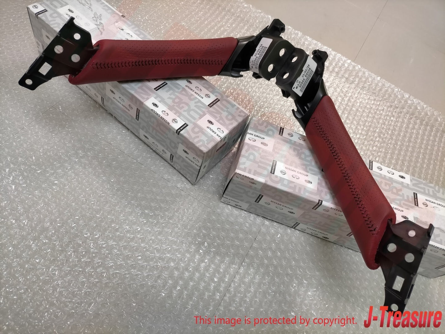 NISSAN R35 GT-R Black Edition Genuine Red Leather Door Pull Handle RH & LH Set