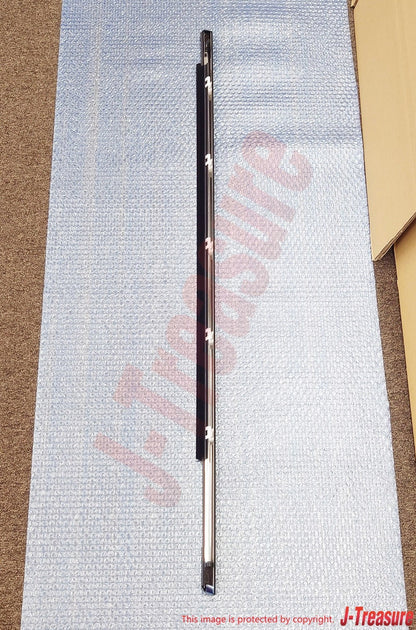 TOYOTA CAMRY ACV30 02-06 Genuine Fr/Door Belt Moulding Assy RH 75710-33080 OEM